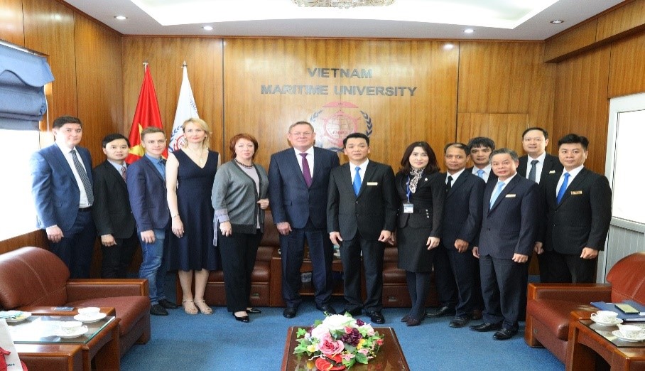 Trường đại học Tổng hợp Liên bang Ural tăng cường hợp tác với Việt Nam