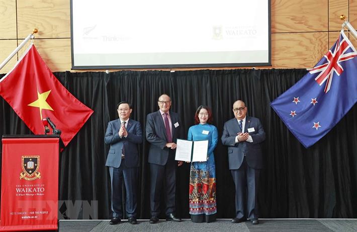Chủ tịch Quốc hội Vương Đình Huệ dự Diễn đàn hợp tác giáo dục Việt Nam - New Zealand