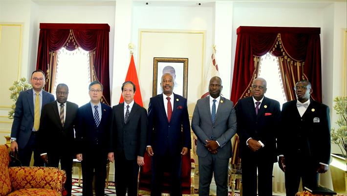 Việt Nam coi trọng hợp tác với Angola
