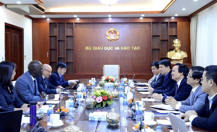 Bộ trưởng Phùng Xuân Nhạ làm việc với Giám đốc Ngân hàng thế giới tại Việt Nam